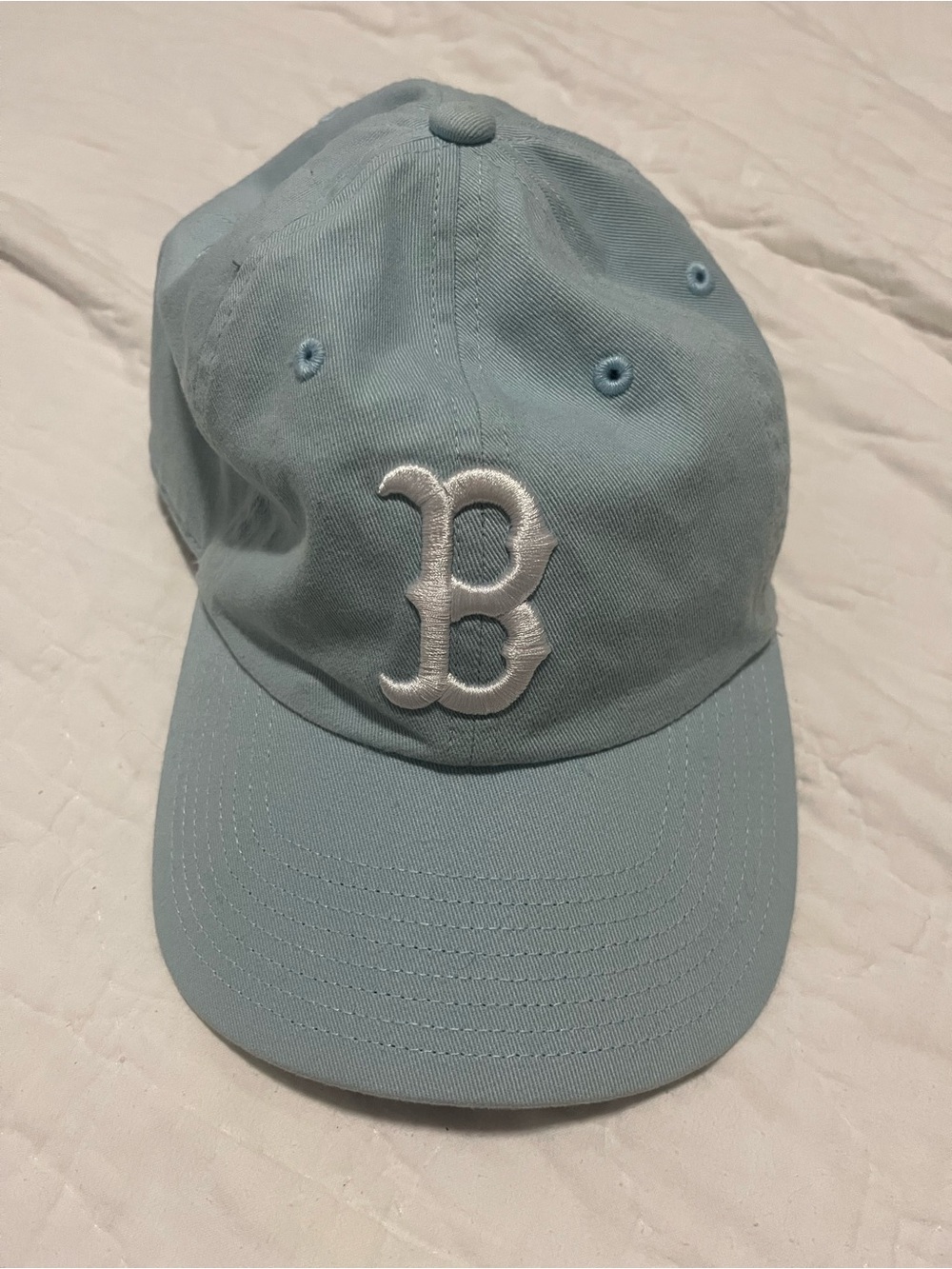 Discontinued Light Blue Boston Red Sox ‘47 Brand Clean Up Women’s Baseball Hat